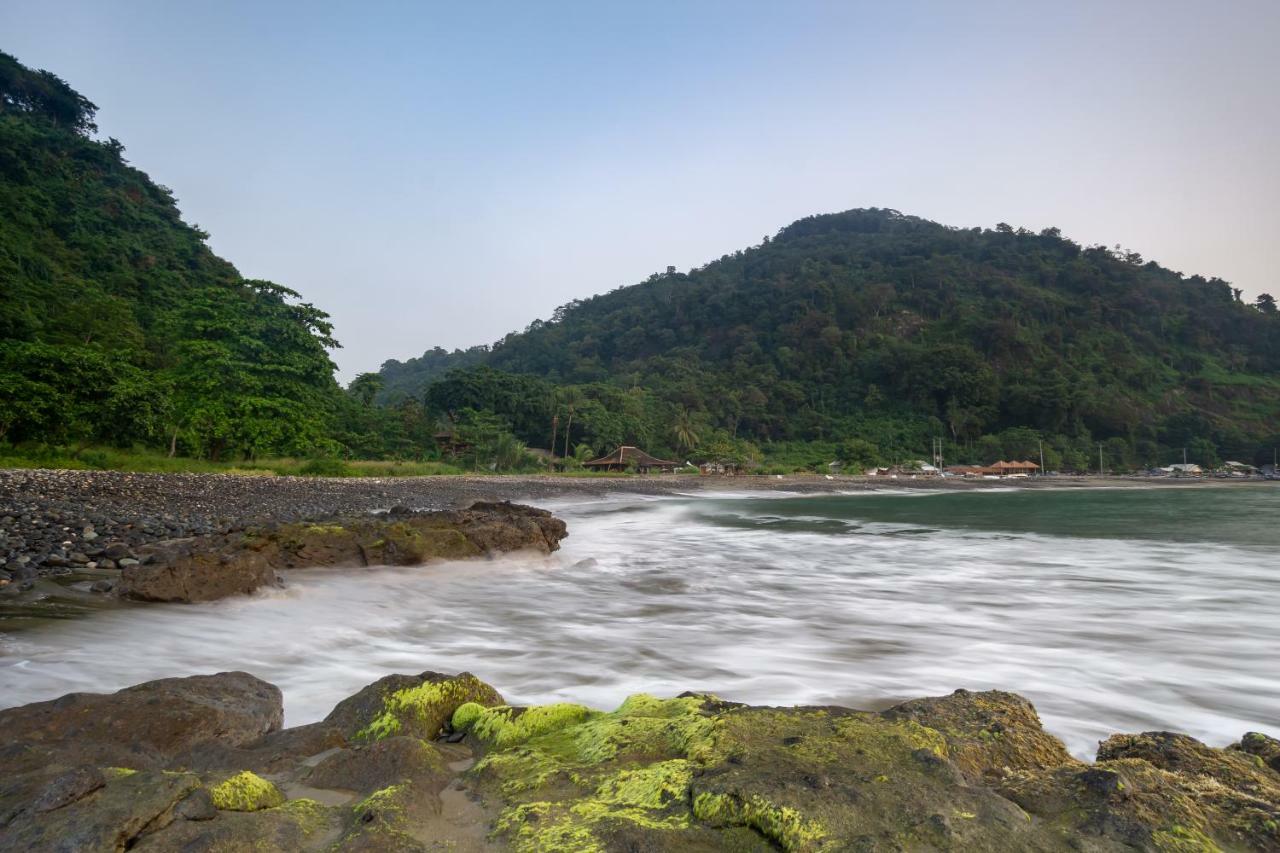 Ketapang Resort Karanghawu Buitenkant foto